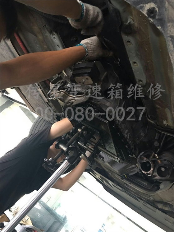 克莱斯勒变速箱维修