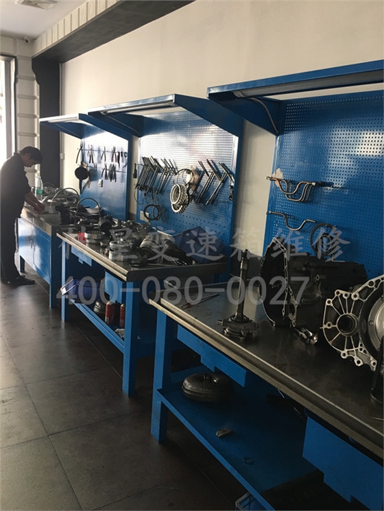 jeep变速箱维修 jeep变速箱维修