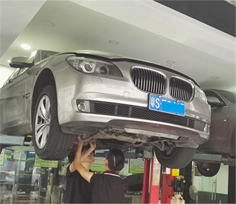 宝马730变速箱维修：升档缓慢